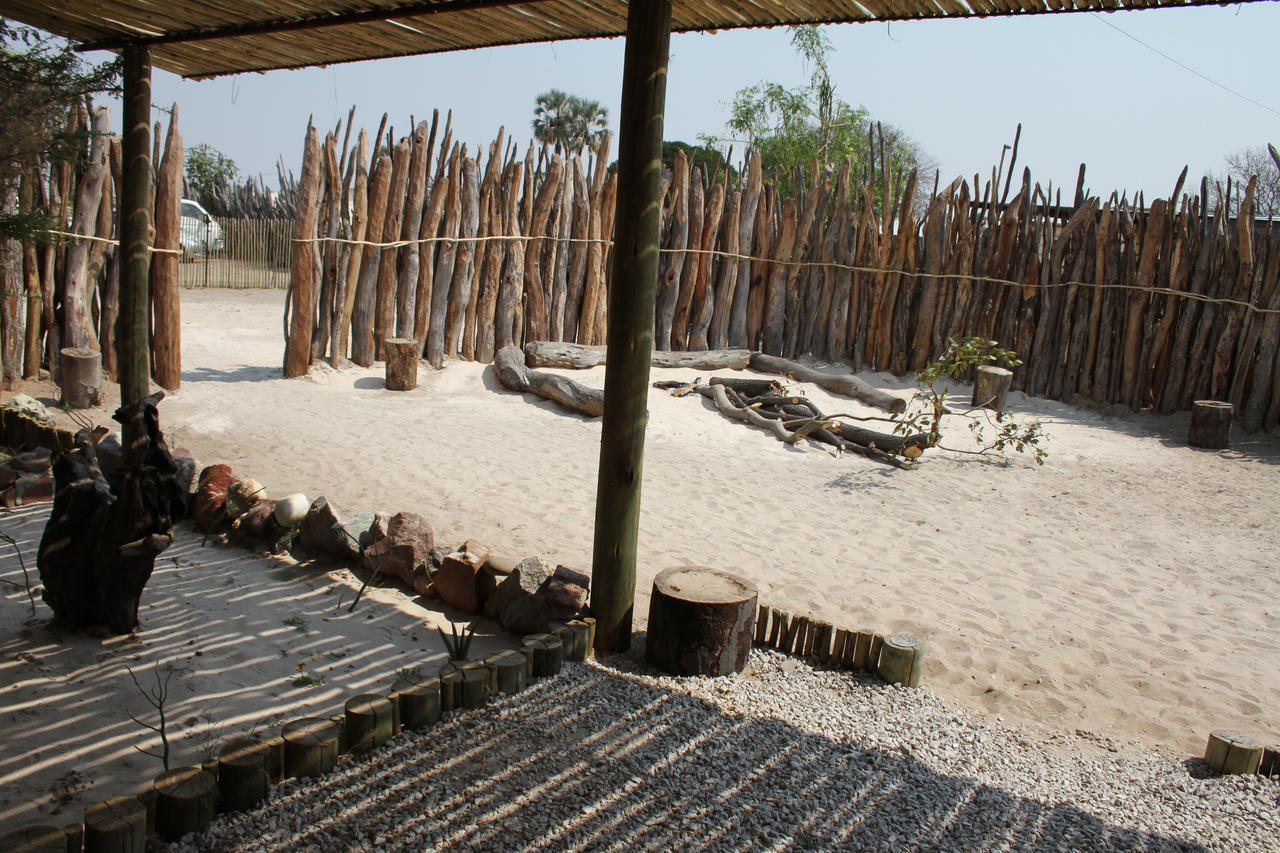 Ongula Village Homestead Lodge Omupumba Exterior foto