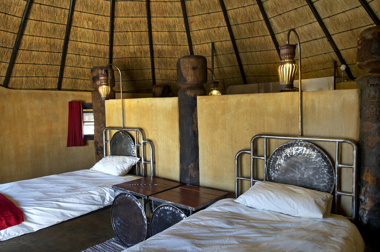 Ongula Village Homestead Lodge Omupumba Exterior foto
